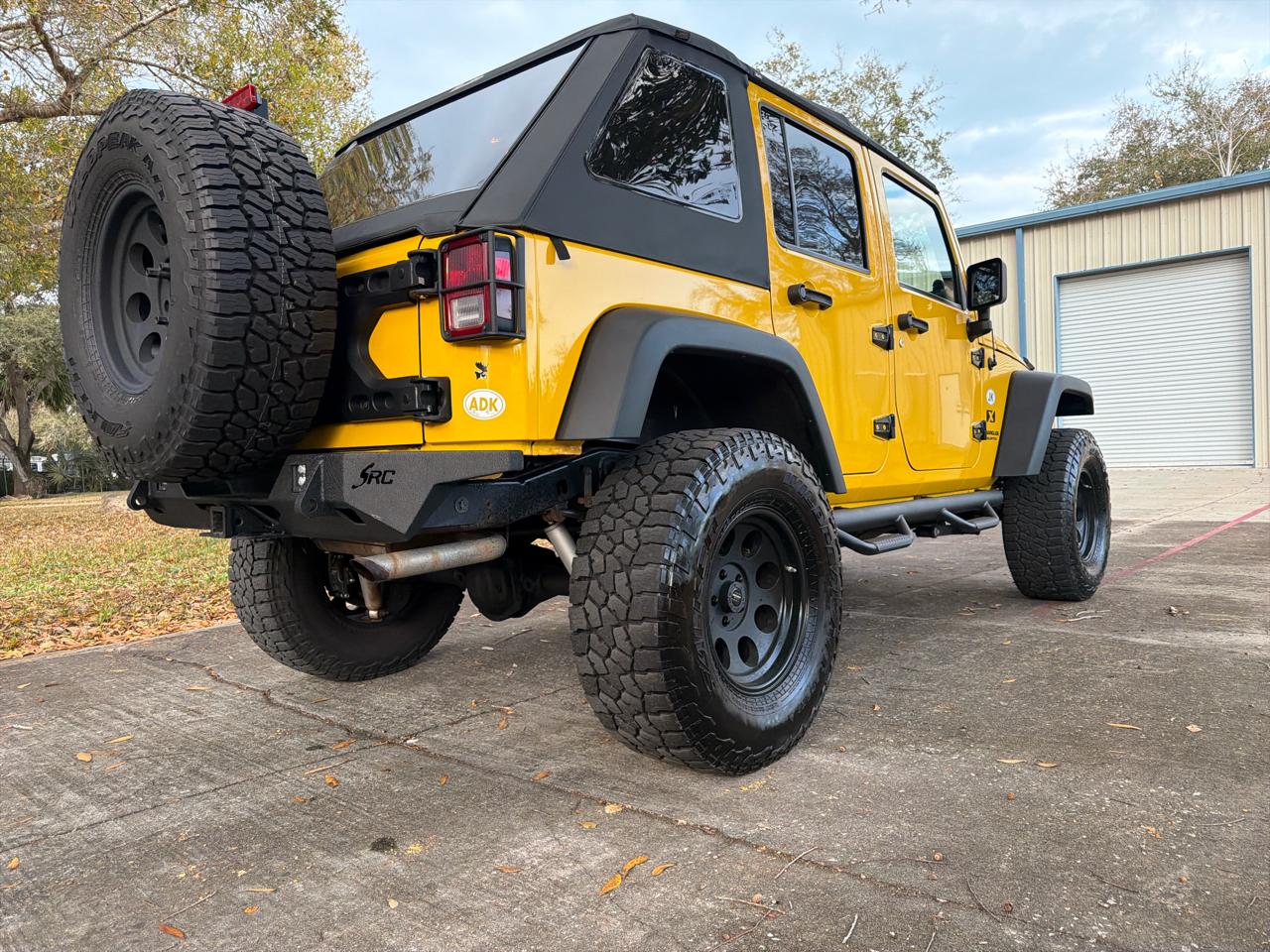 Jeep Wrangler Unlimited 4WD 4dr X 2009