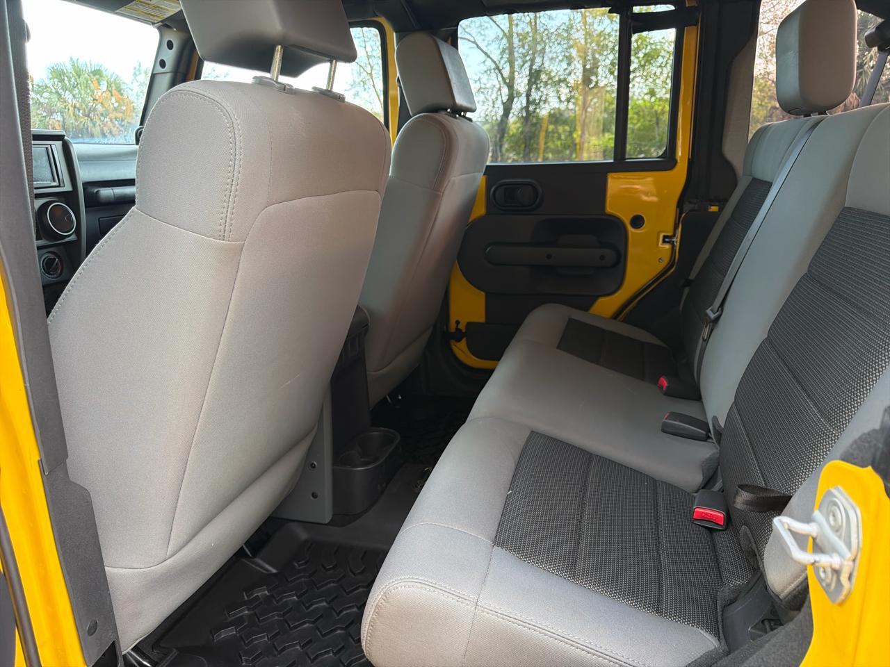 Jeep Wrangler Unlimited 4WD 4dr X 2009