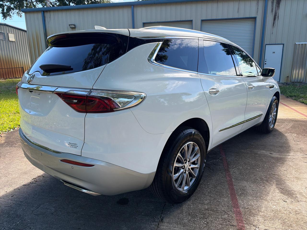 Buick Enclave FWD 4dr Essence 2022