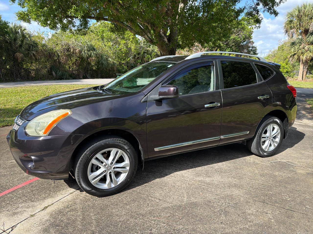 Nissan Rogue FWD 4dr SV 2013