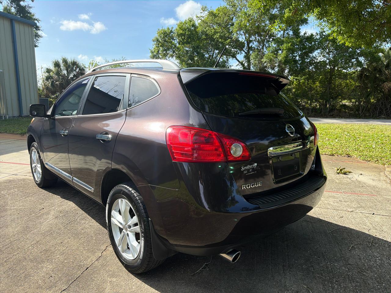 Nissan Rogue FWD 4dr SV 2013