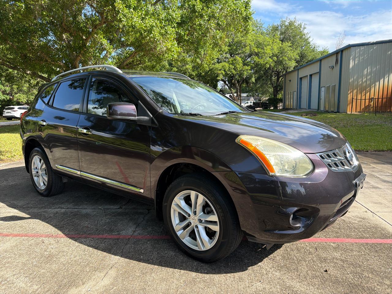 Nissan Rogue FWD 4dr SV 2013