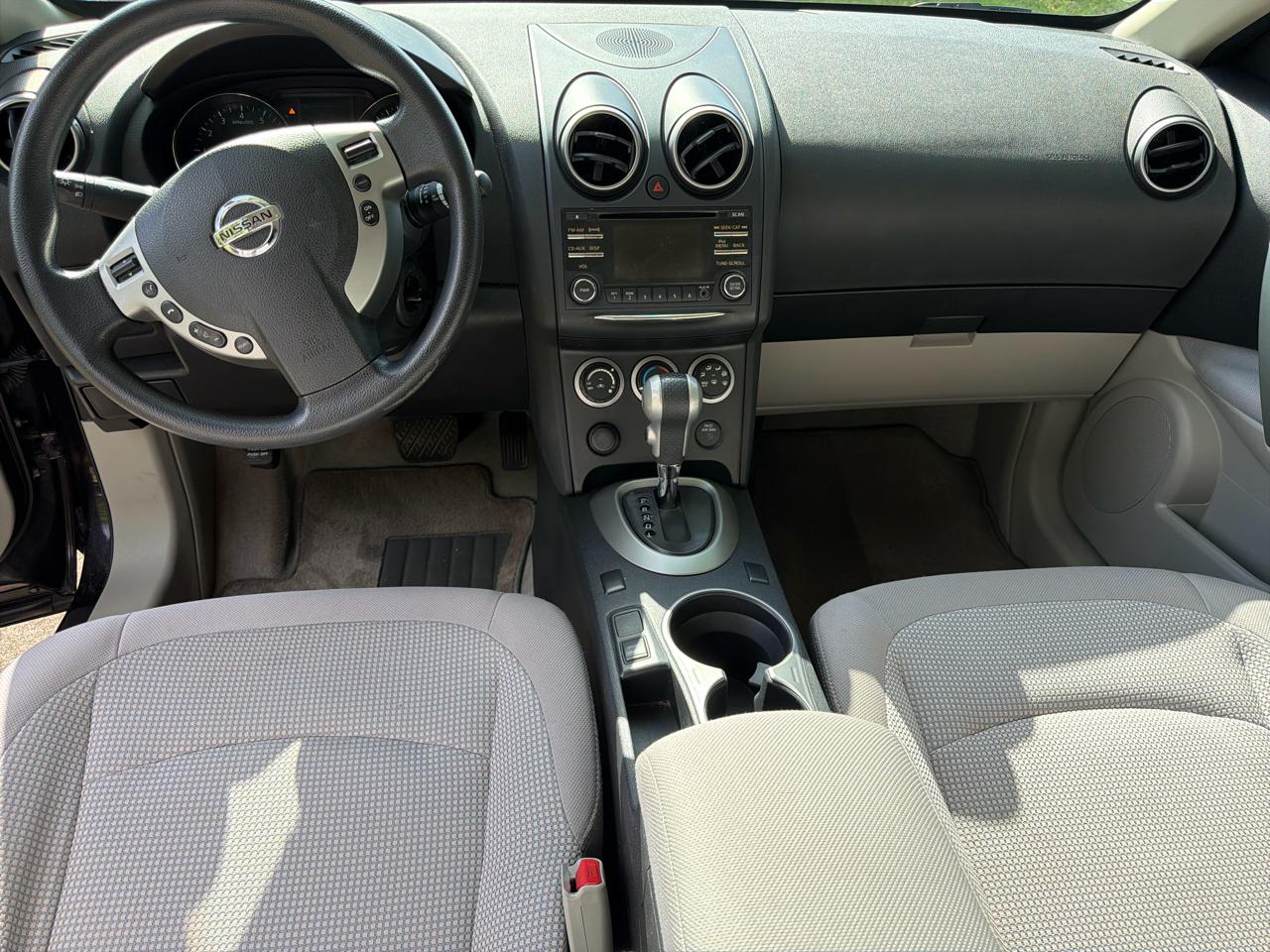 Nissan Rogue FWD 4dr SV 2013