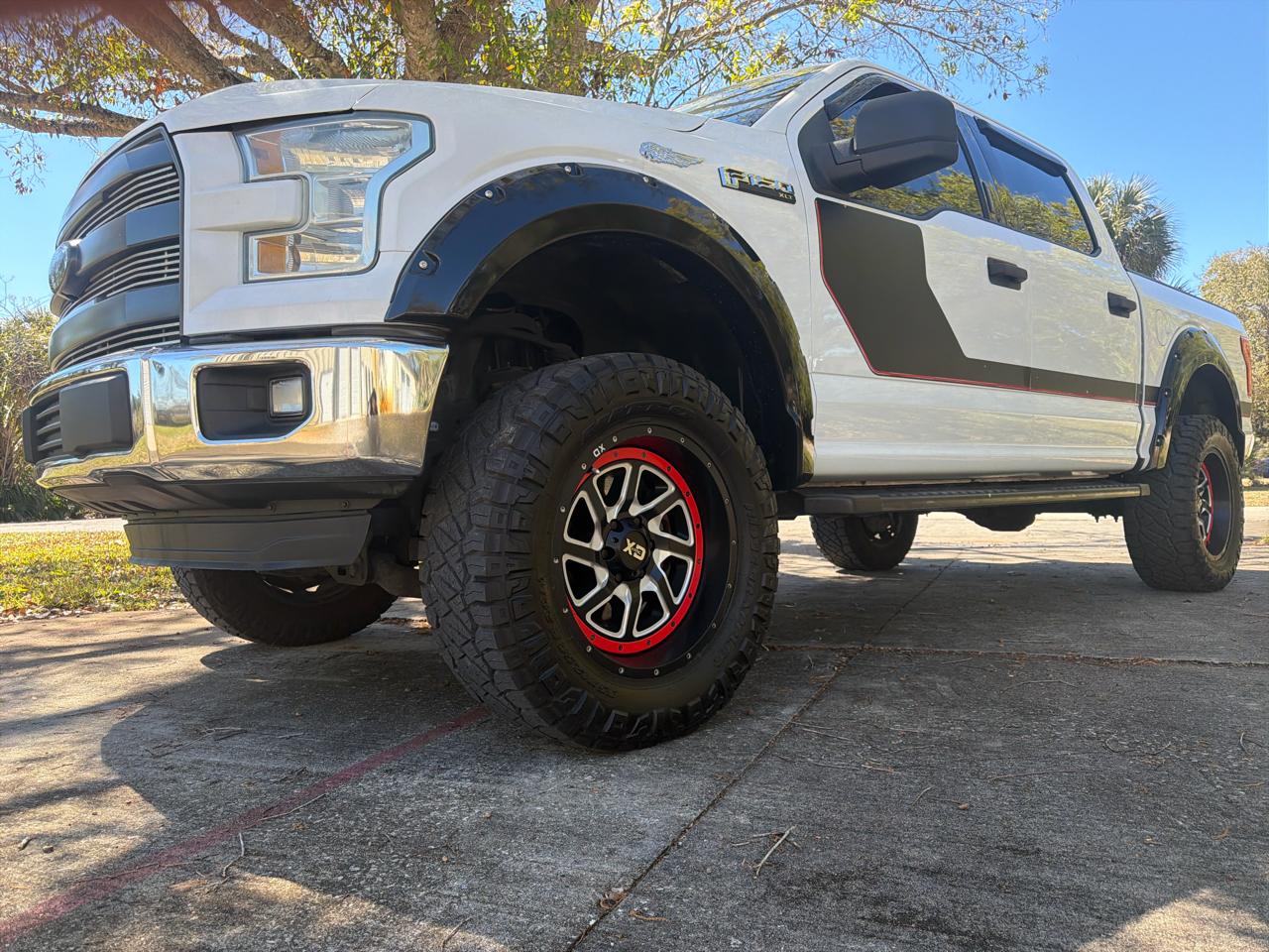 Ford F-150 2WD SuperCrew 150" XLT 2016