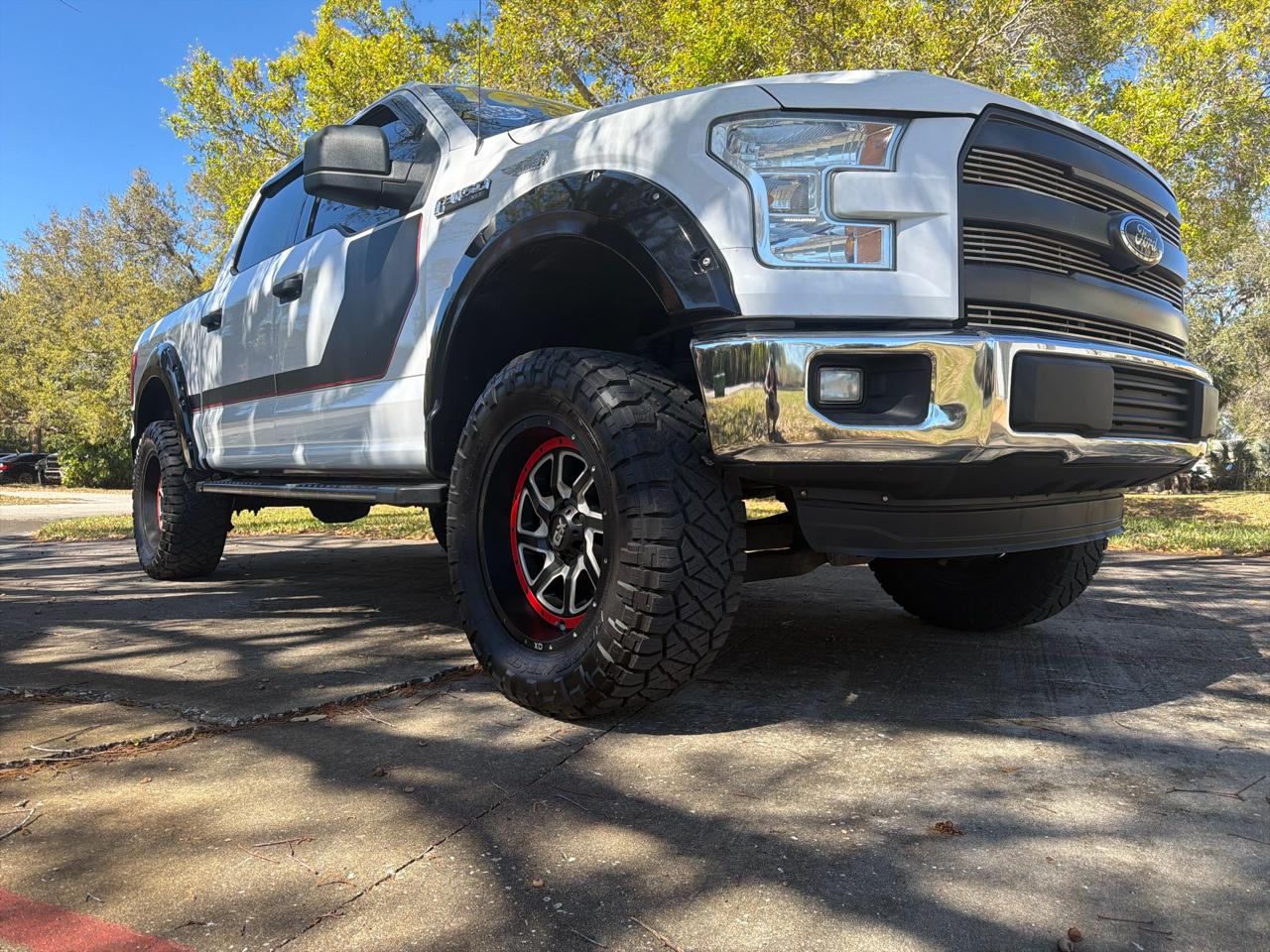 Ford F-150 2WD SuperCrew 150" XLT 2016
