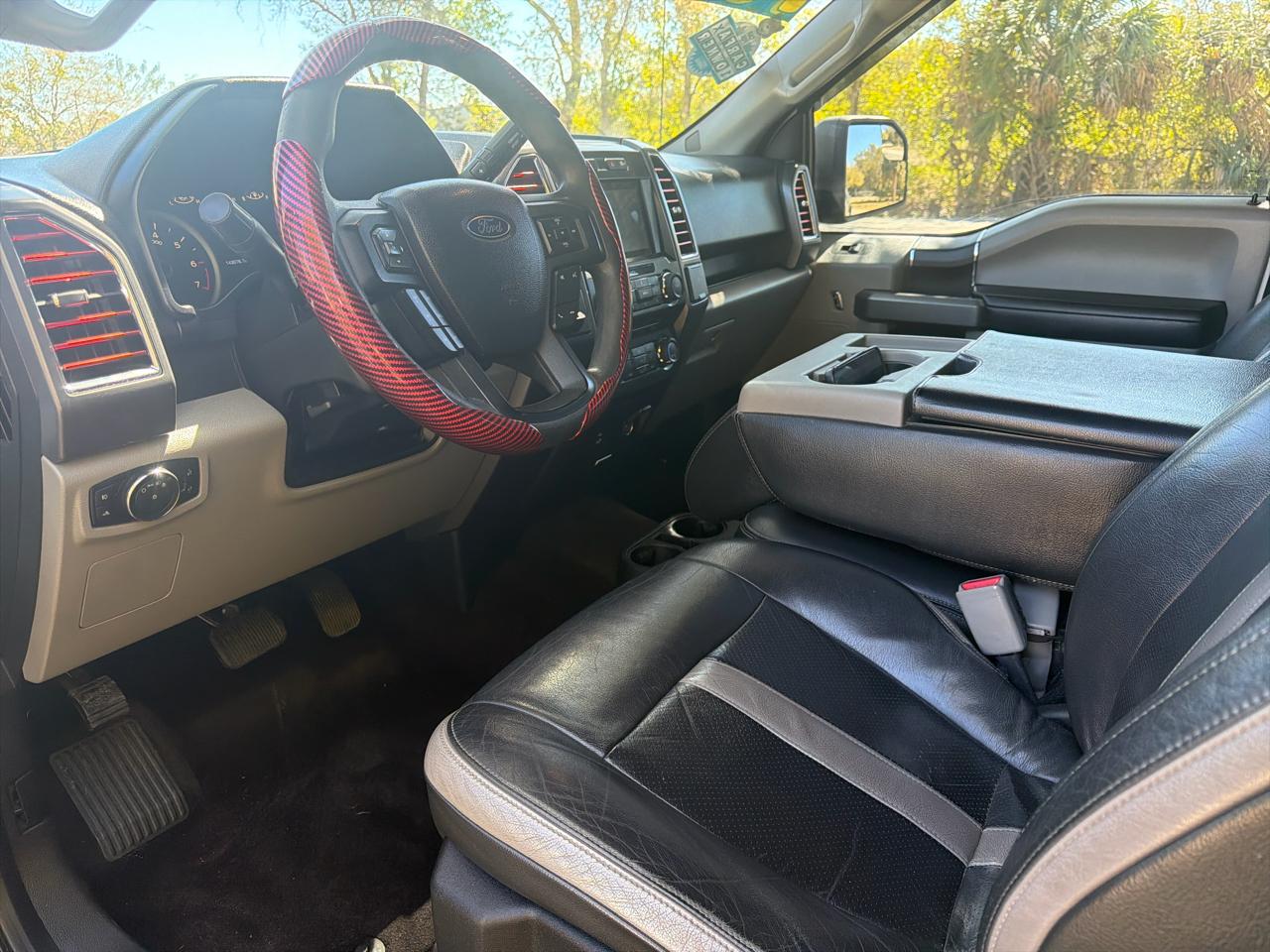 Ford F-150 2WD SuperCrew 150" XLT 2016