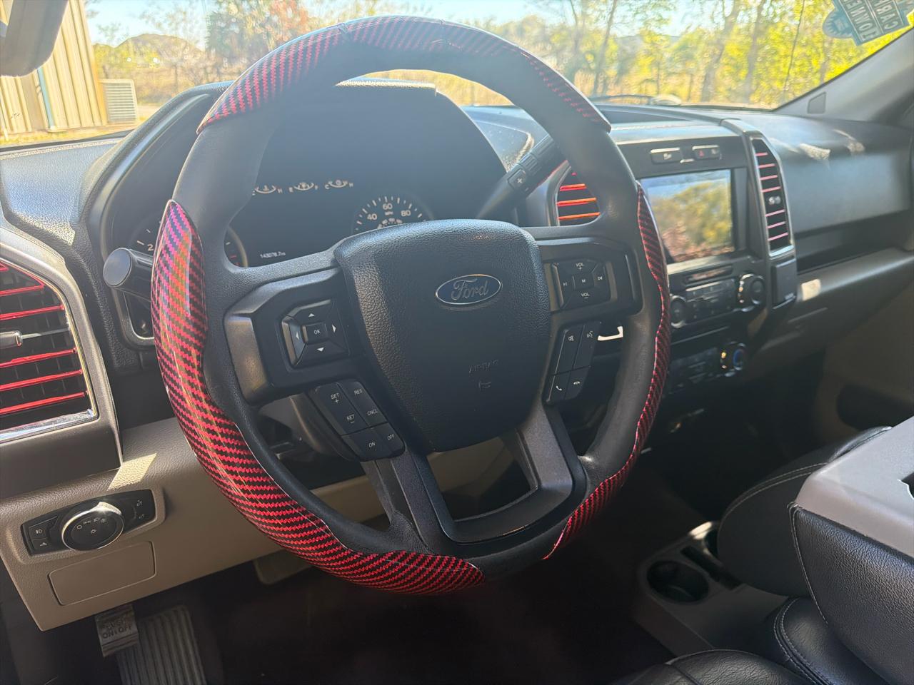 Ford F-150 2WD SuperCrew 150" XLT 2016