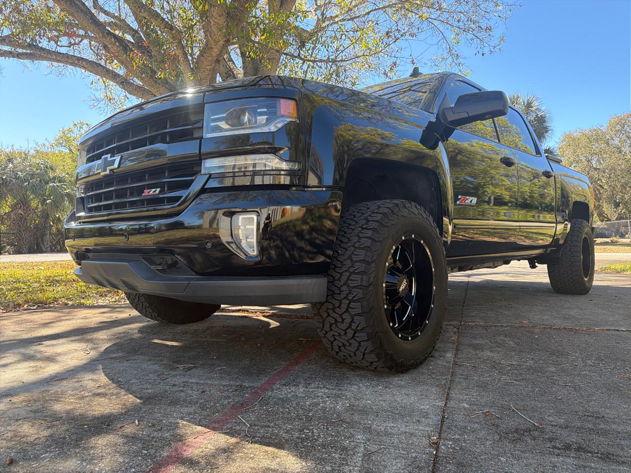 Chevrolet Silverado 1500 4WD Crew Cab 143.5" LTZ w/2LZ 2018