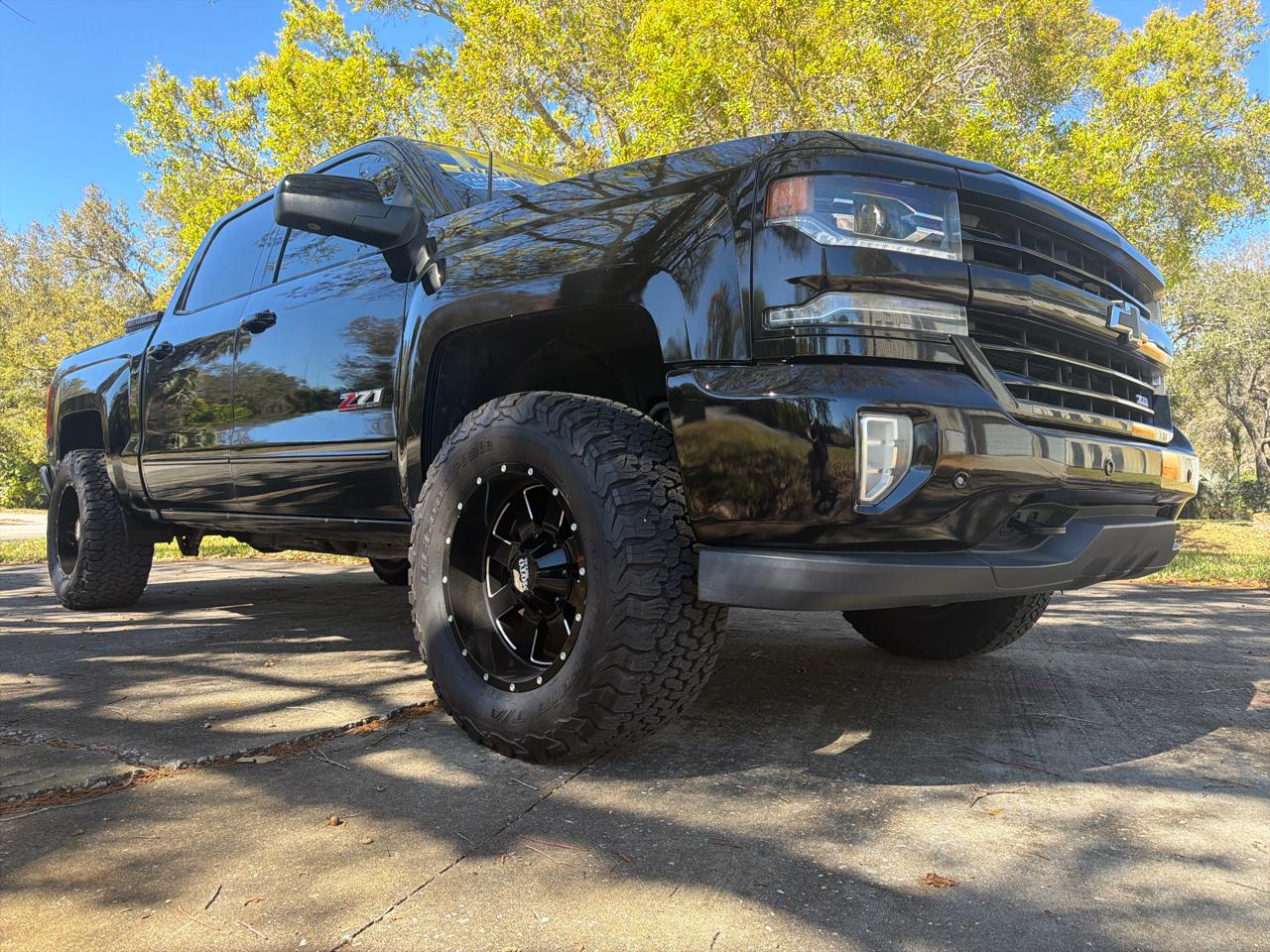 Chevrolet Silverado 1500 4WD Crew Cab 143.5" LTZ w/2LZ 2018