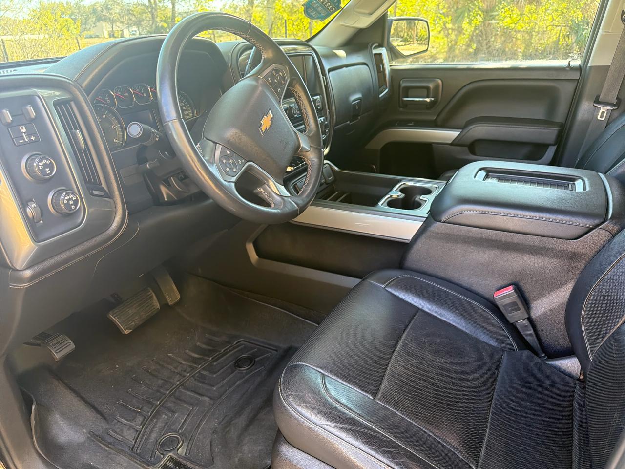 Chevrolet Silverado 1500 4WD Crew Cab 143.5" LTZ w/2LZ 2018