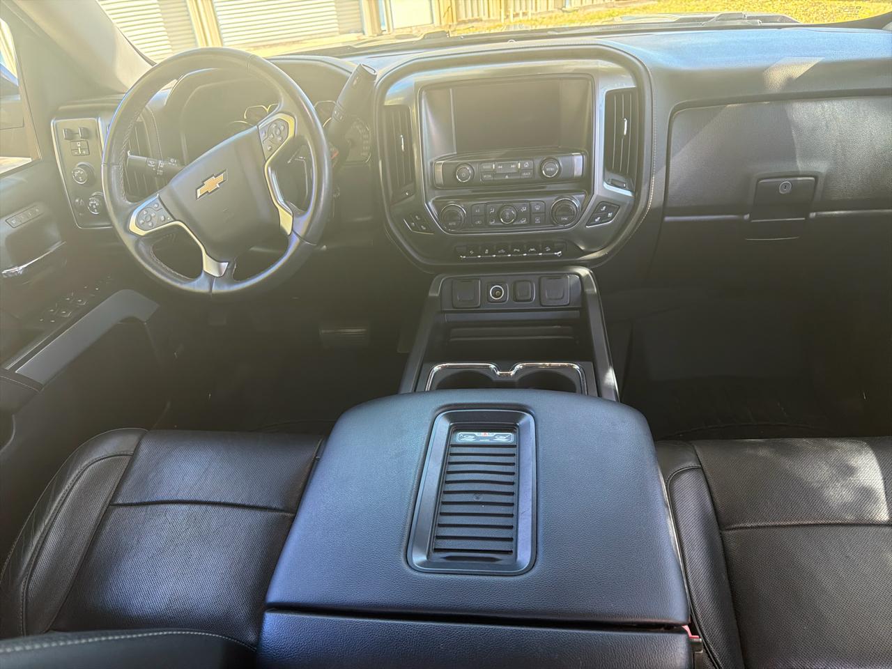 Chevrolet Silverado 1500 4WD Crew Cab 143.5" LTZ w/2LZ 2018