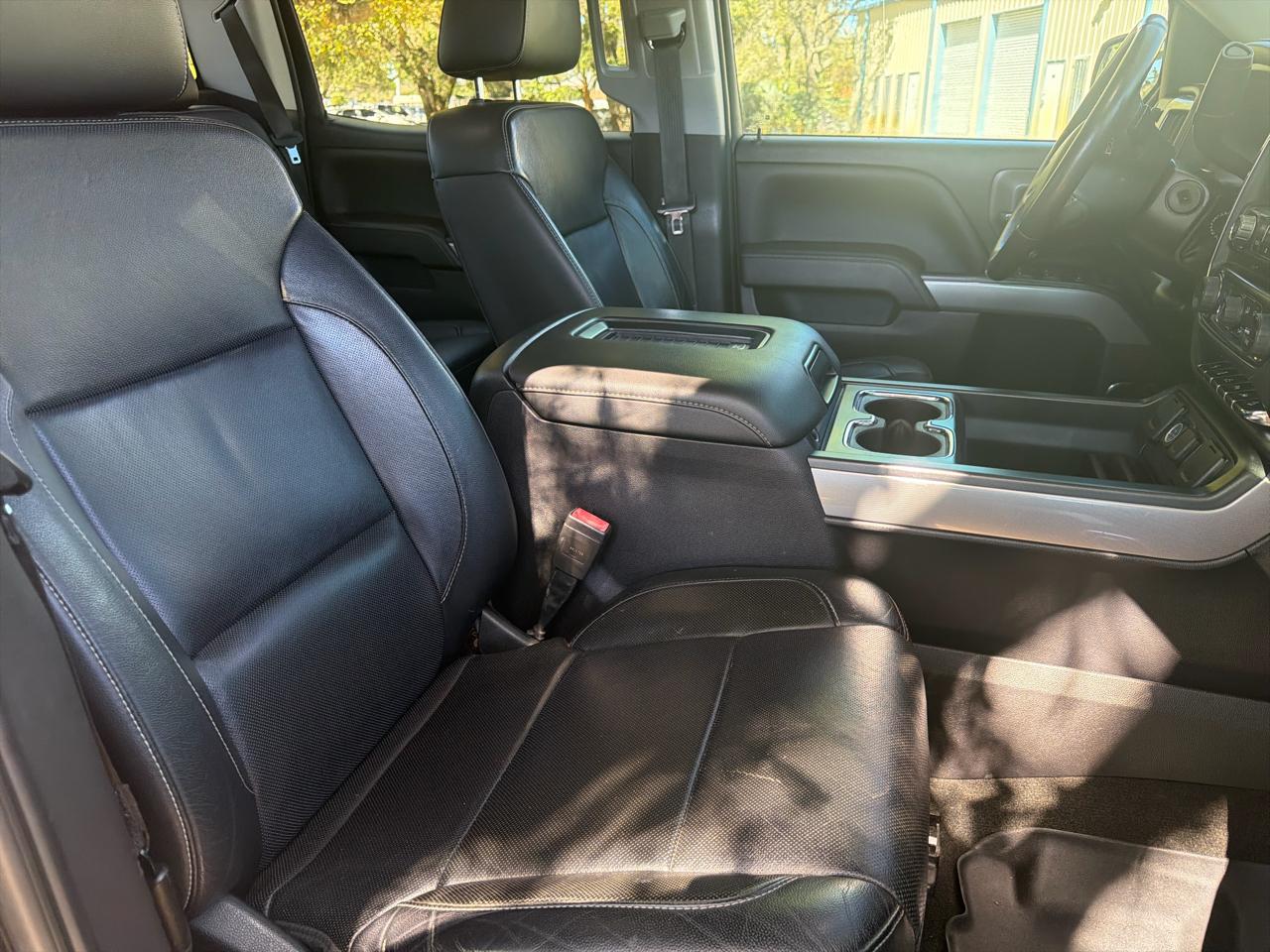 Chevrolet Silverado 1500 4WD Crew Cab 143.5" LTZ w/2LZ 2018