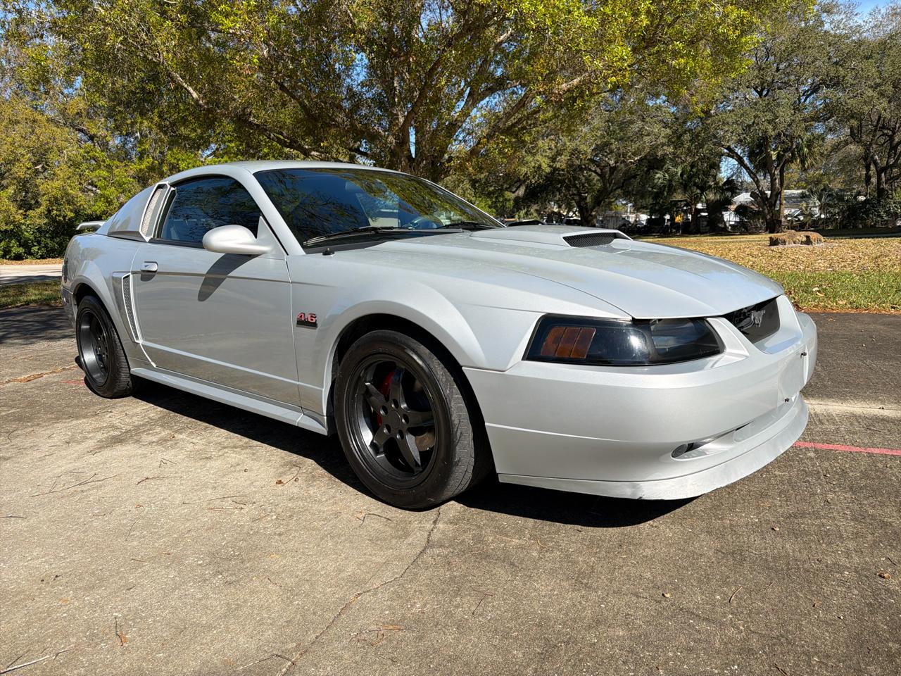 Ford Mustang 2dr Cpe GT Deluxe 2002