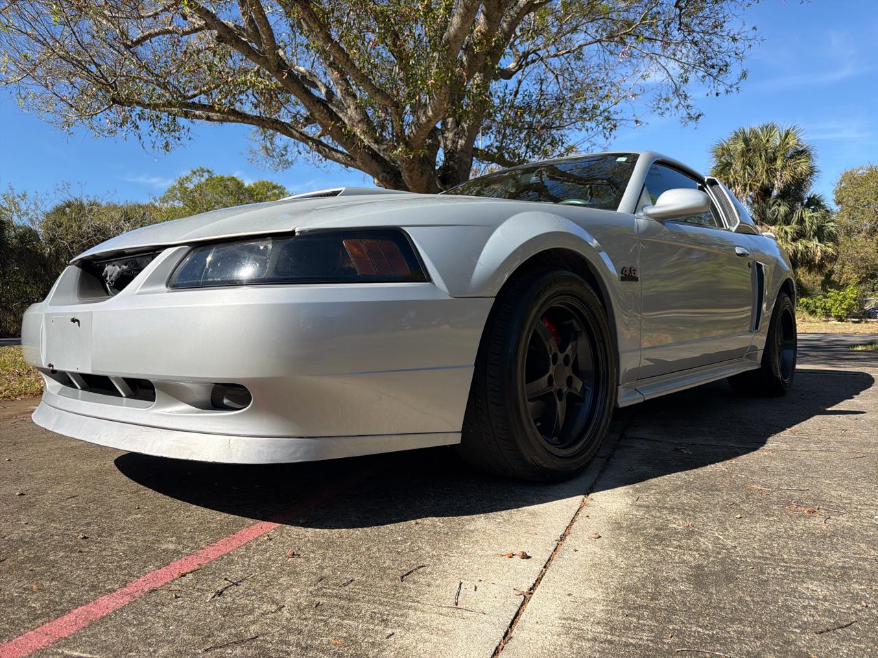 Ford Mustang 2dr Cpe GT Deluxe 2002