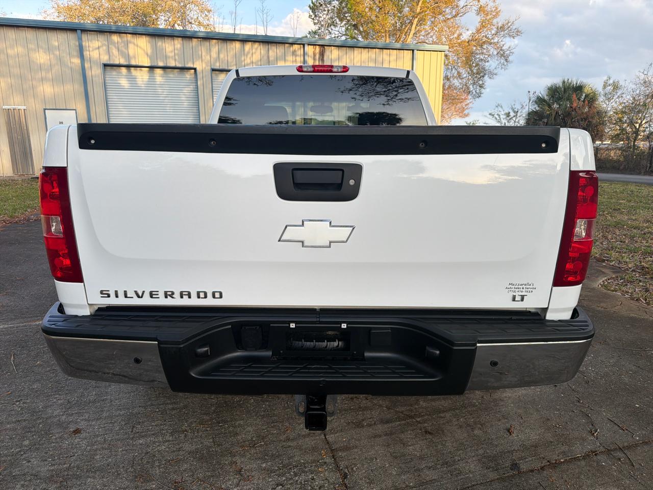 Chevrolet Silverado 1500 4WD Ext Cab 143.5" LT 2011