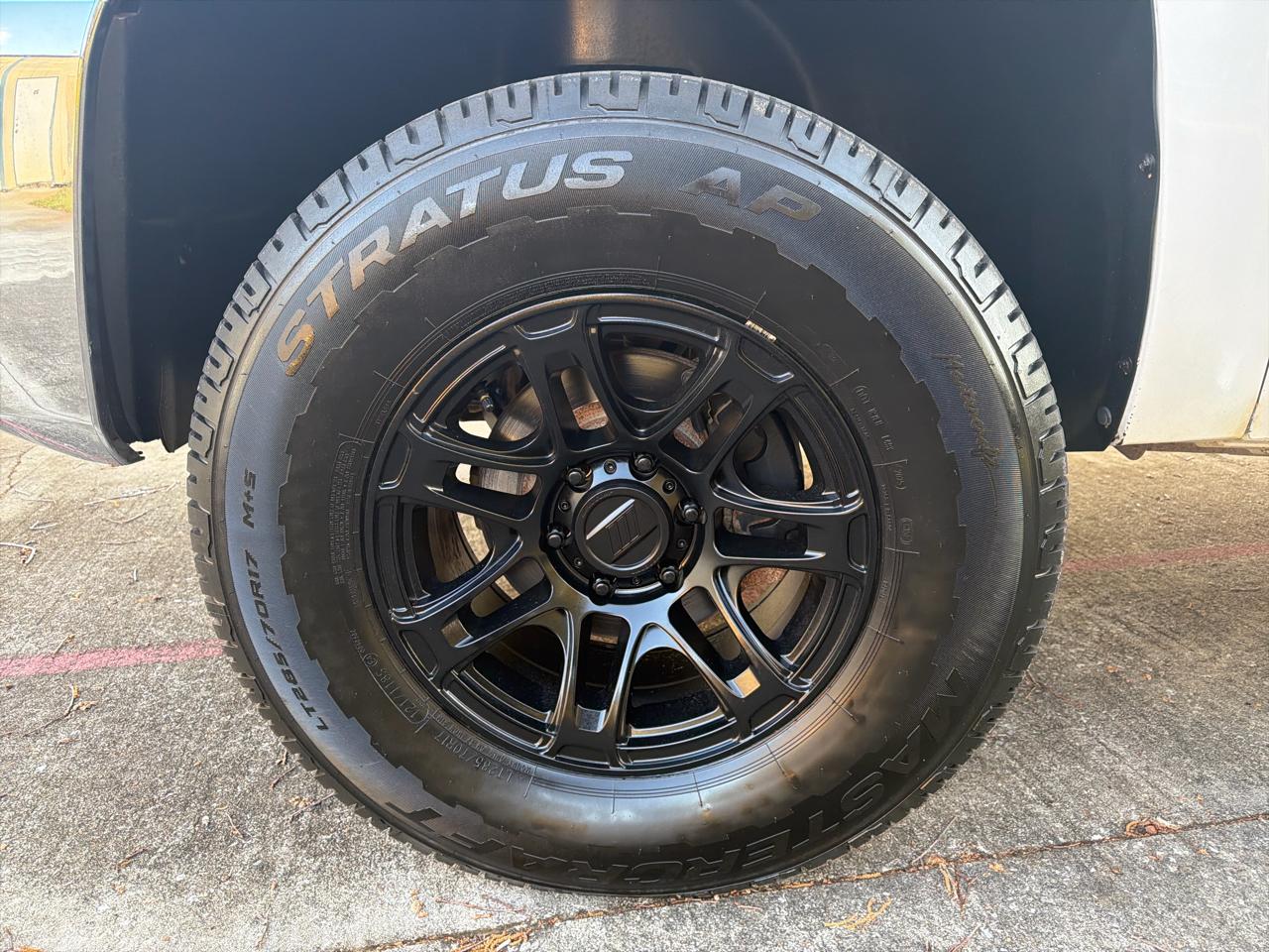 Chevrolet Silverado 1500 4WD Ext Cab 143.5" LT 2011