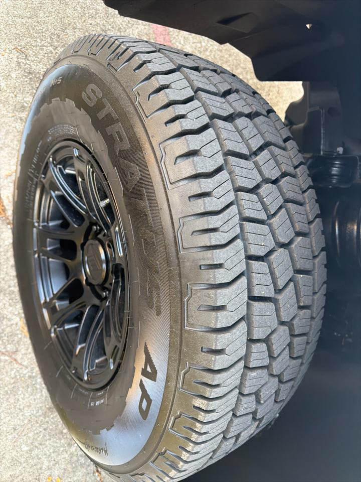 Chevrolet Silverado 1500 4WD Ext Cab 143.5" LT 2011