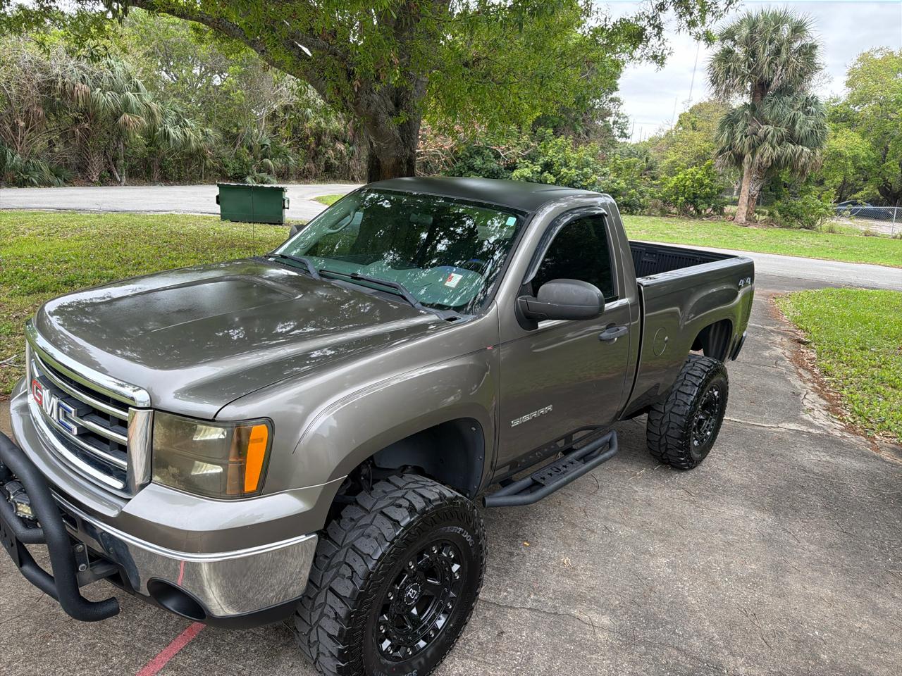 GMC Sierra 1500 4WD Reg Cab 119.0" Work Truck 2012