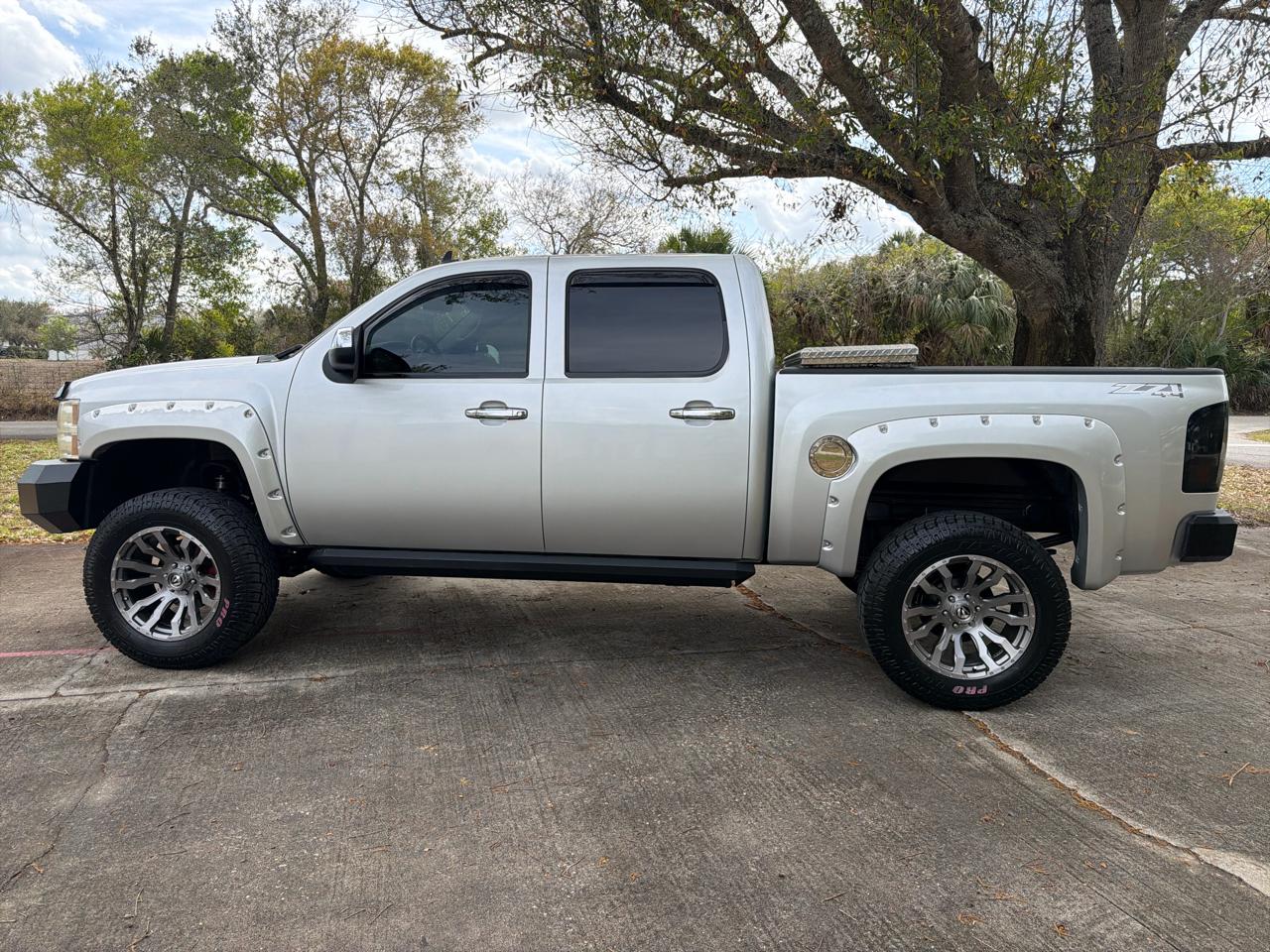 Chevrolet Silverado 1500 4WD Crew Cab 143.5" LT 2013