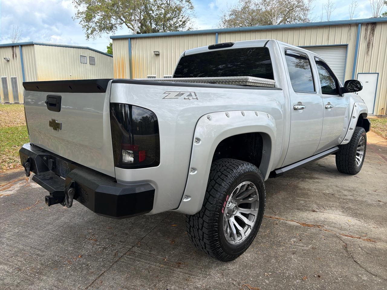 Chevrolet Silverado 1500 4WD Crew Cab 143.5" LT 2013