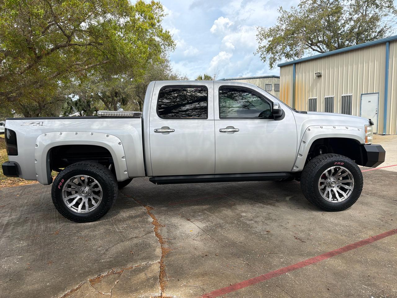Chevrolet Silverado 1500 4WD Crew Cab 143.5" LT 2013