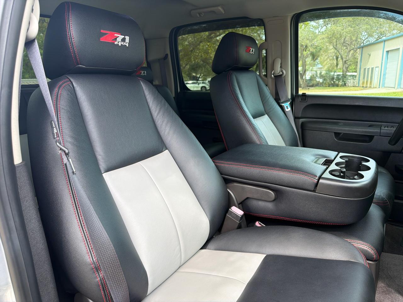 Chevrolet Silverado 1500 4WD Crew Cab 143.5" LT 2013