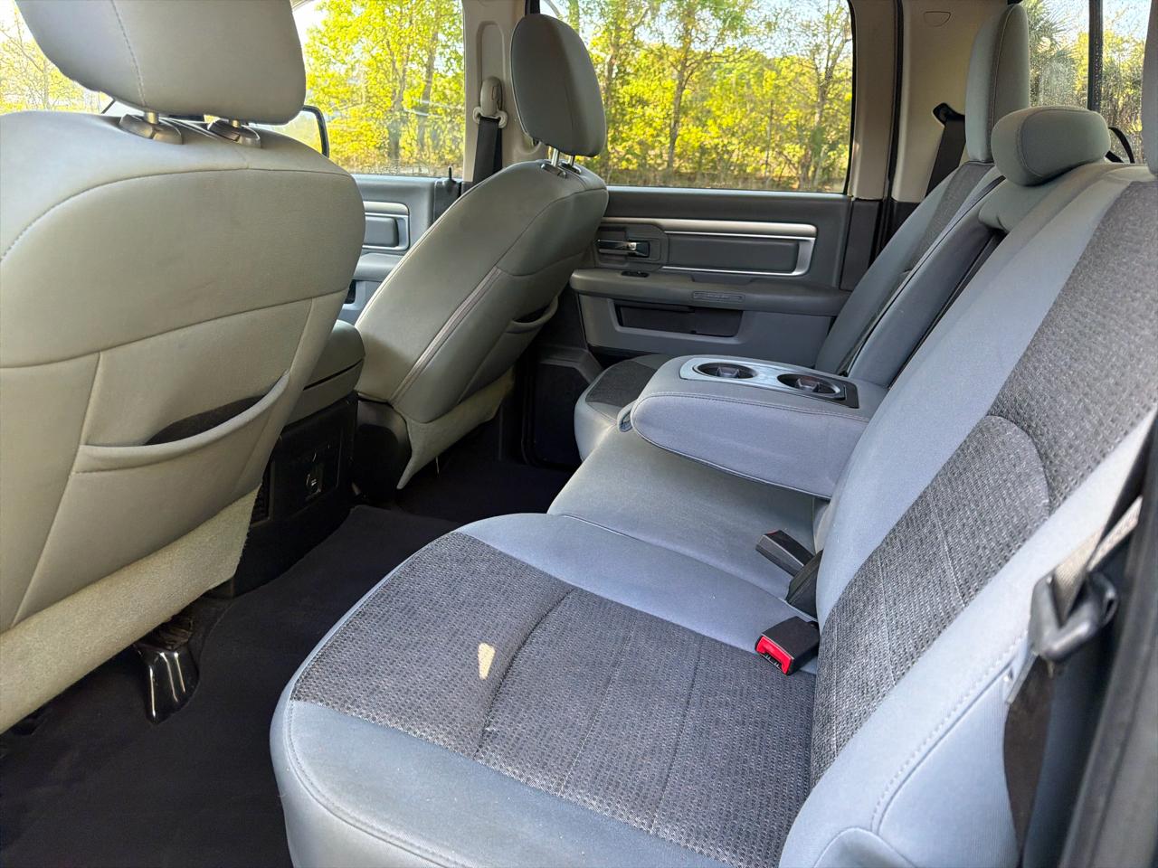 RAM 1500 2WD Crew Cab 140.5" Big Horn 2013