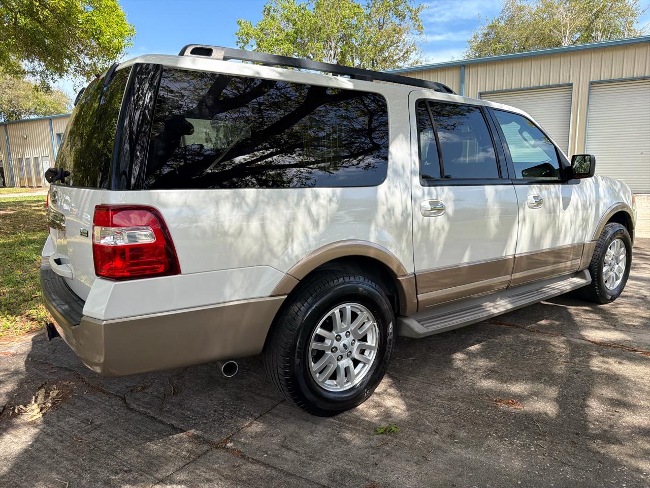 Ford Expedition EL 2WD 4dr XLT 2014