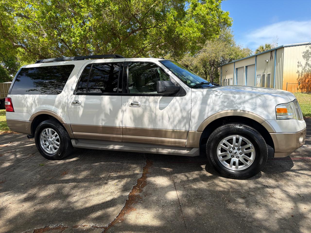 Ford Expedition EL 2WD 4dr XLT 2014