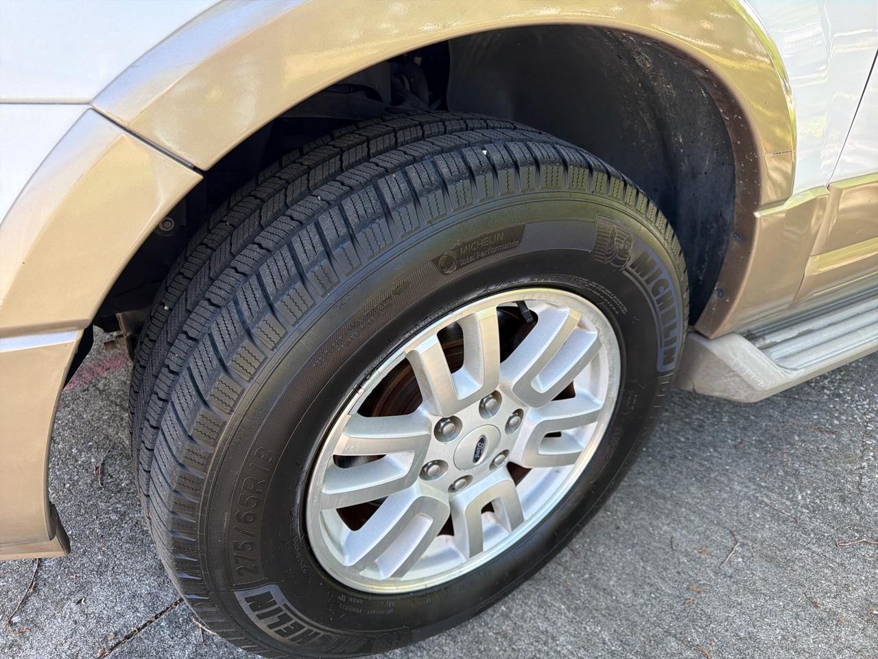 Ford Expedition EL 2WD 4dr XLT 2014