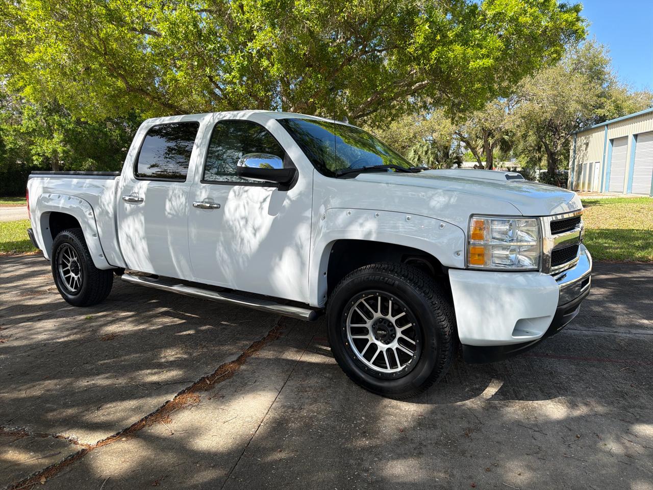 Chevrolet Silverado 1500 2WD Crew Cab 143.5" LT 2009