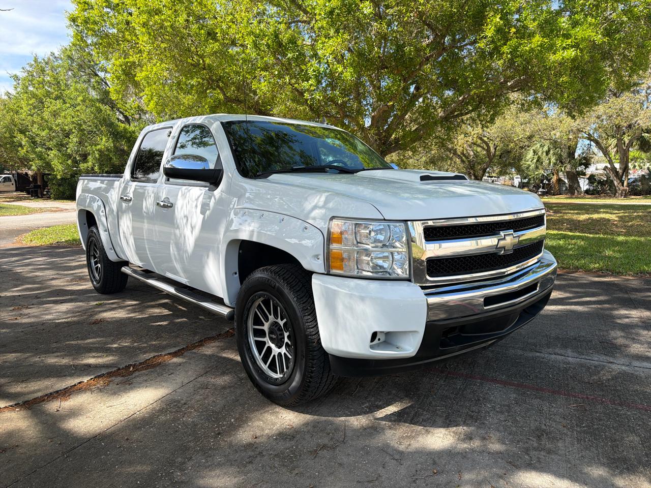 Chevrolet Silverado 1500 2WD Crew Cab 143.5" LT 2009