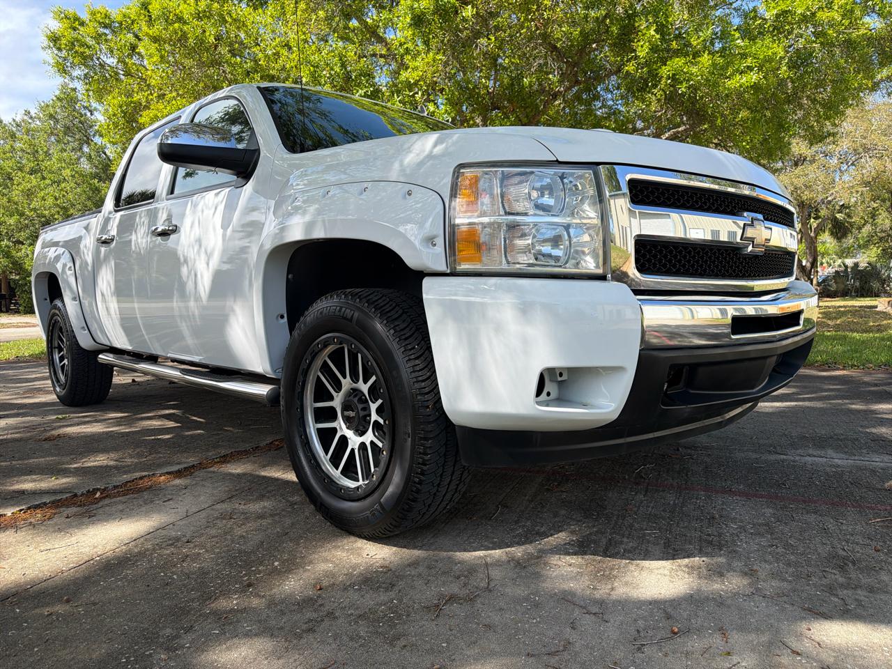 Chevrolet Silverado 1500 2WD Crew Cab 143.5" LT 2009