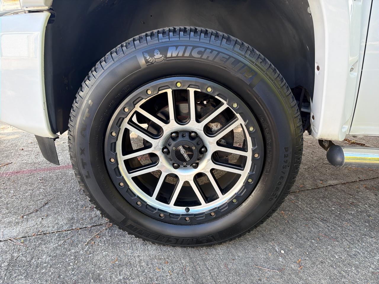 Chevrolet Silverado 1500 2WD Crew Cab 143.5" LT 2009