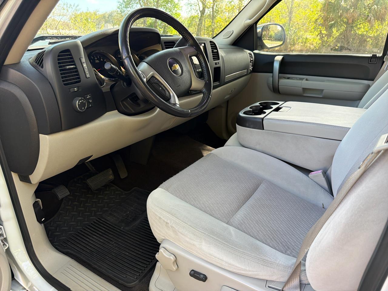 Chevrolet Silverado 1500 2WD Crew Cab 143.5" LT 2009