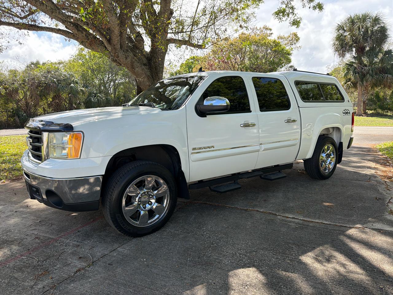 GMC Sierra 1500 4WD Crew Cab 143.5" SLE 2011