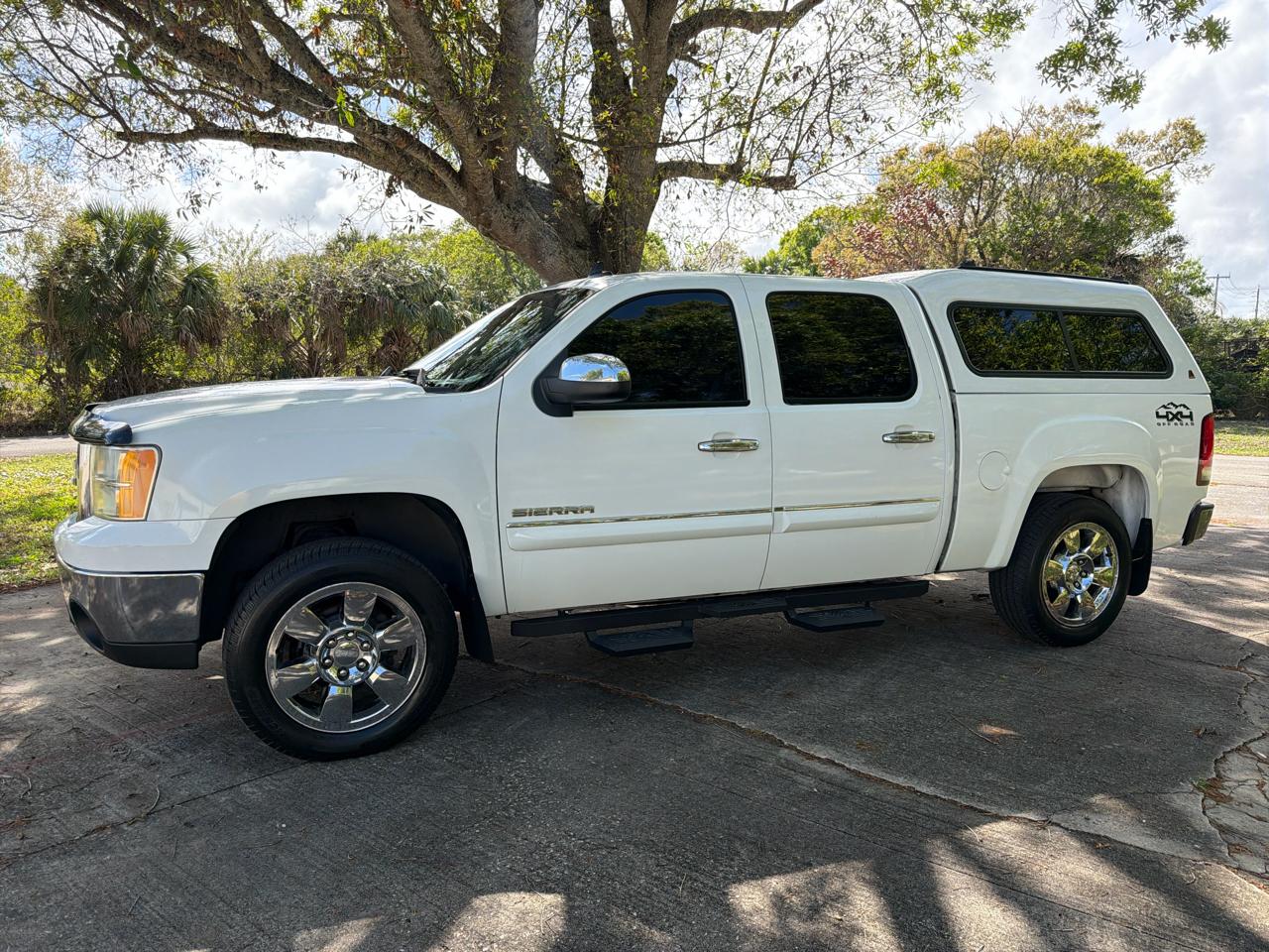 GMC Sierra 1500 4WD Crew Cab 143.5" SLE 2011