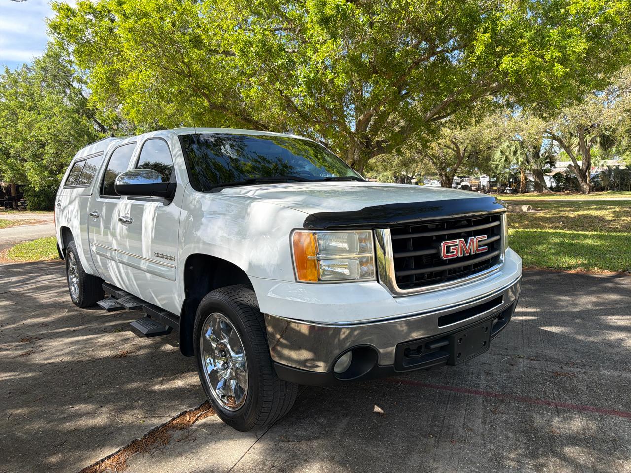 GMC Sierra 1500 4WD Crew Cab 143.5" SLE 2011