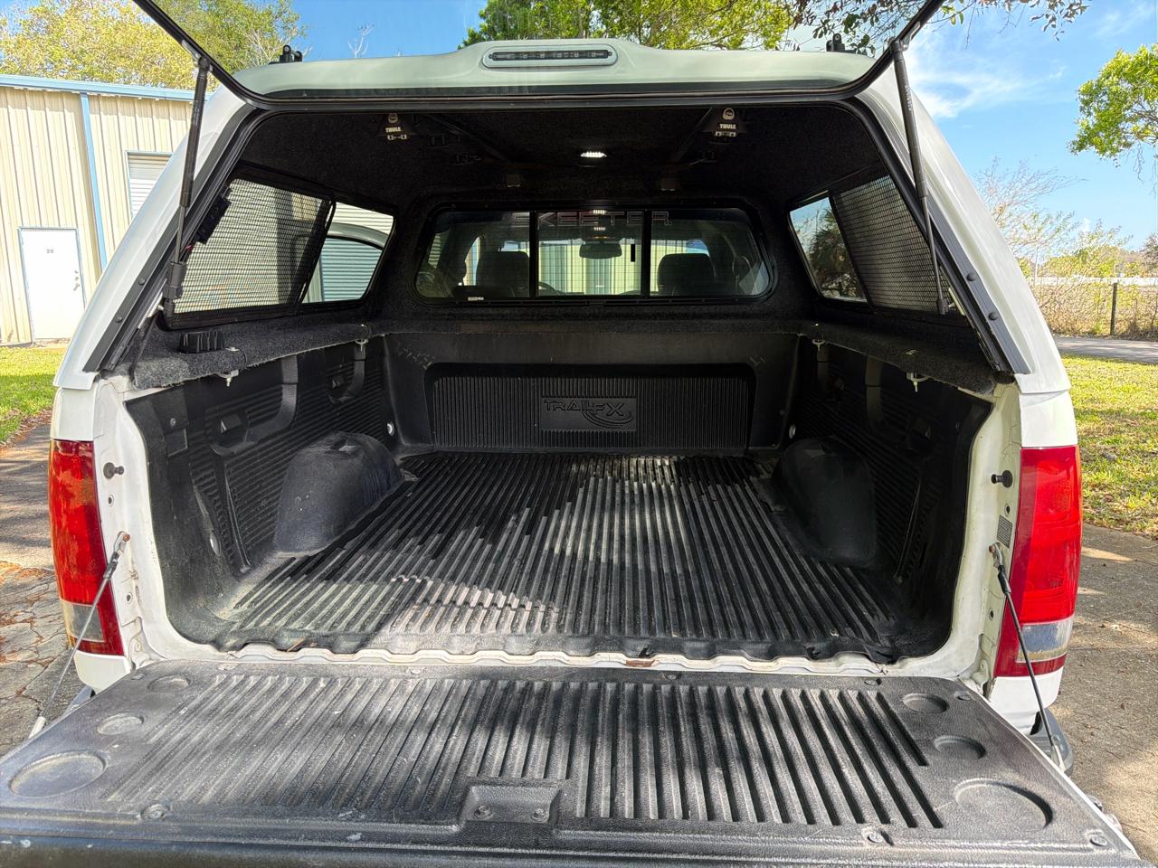 GMC Sierra 1500 4WD Crew Cab 143.5" SLE 2011