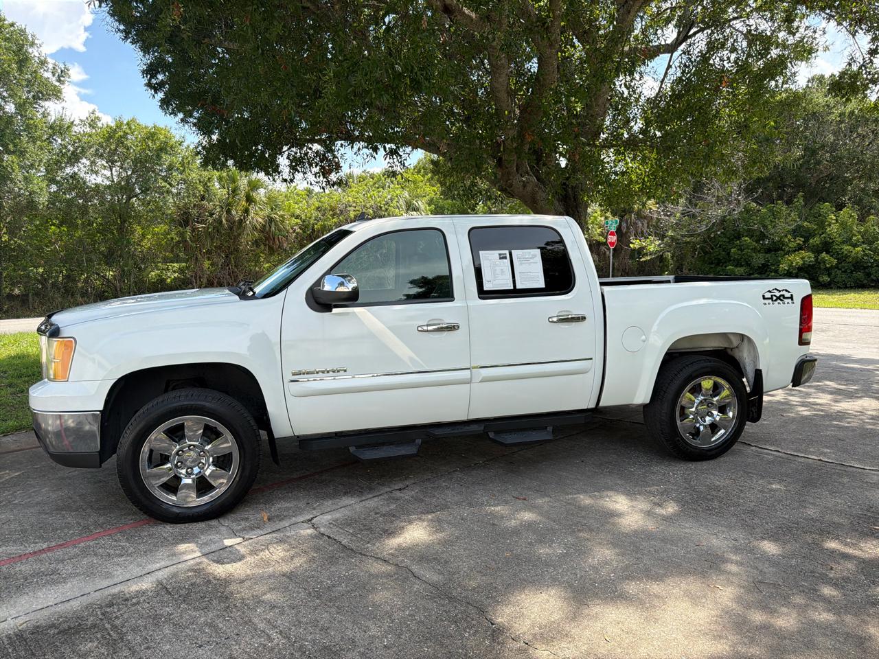 GMC Sierra 1500 4WD Crew Cab 143.5" SLE 2011