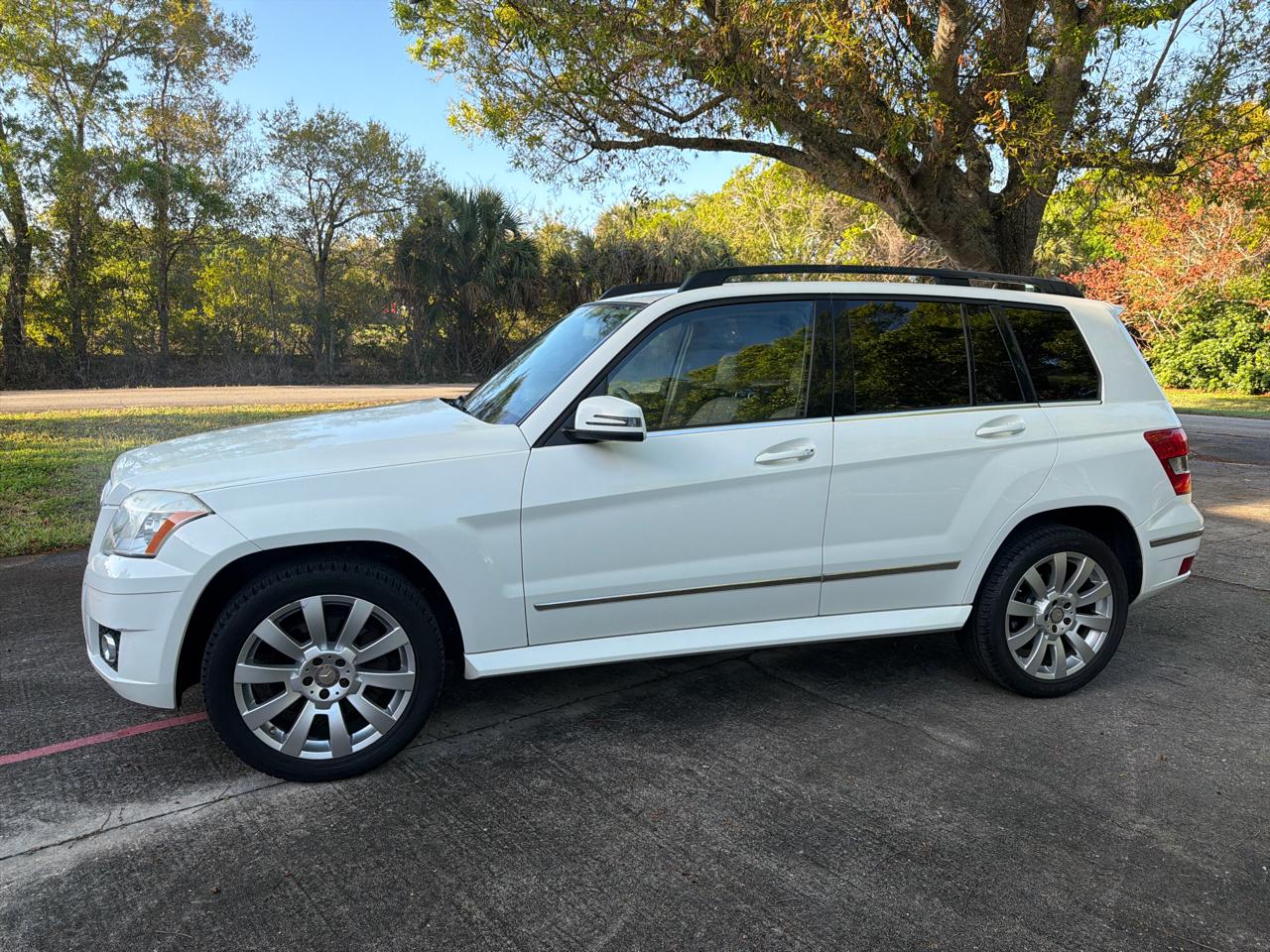 Mercedes-Benz GLK-Class 4MATIC 4dr GLK 350 2010