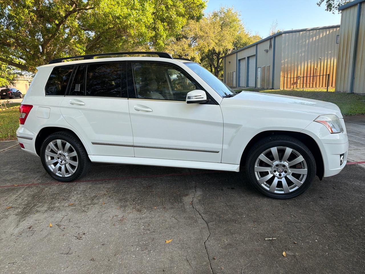 Mercedes-Benz GLK-Class 4MATIC 4dr GLK 350 2010
