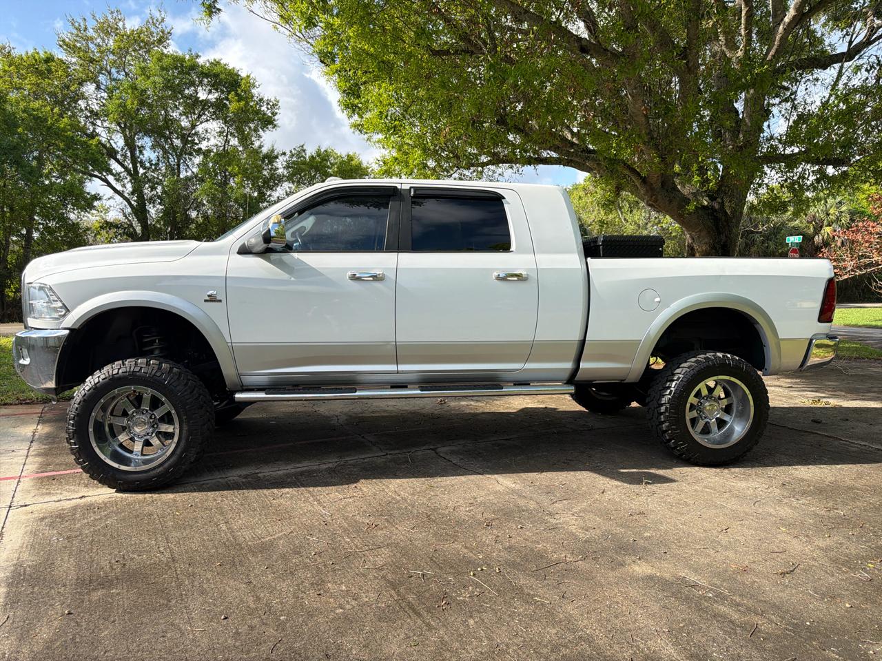 RAM 2500 4WD Mega Cab 160.5" Laramie 2012