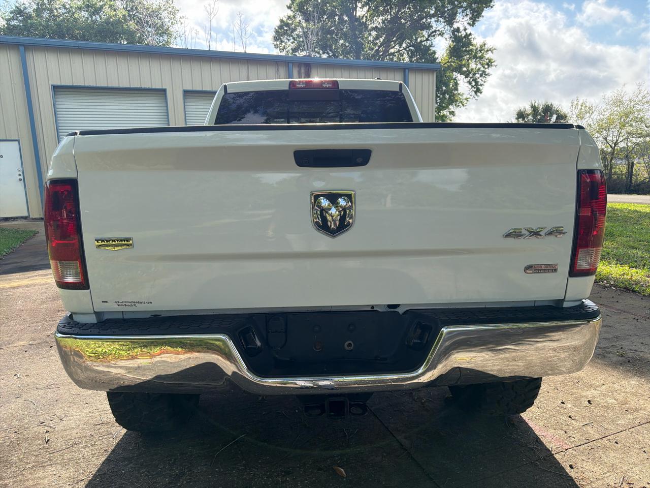 RAM 2500 4WD Mega Cab 160.5" Laramie 2012