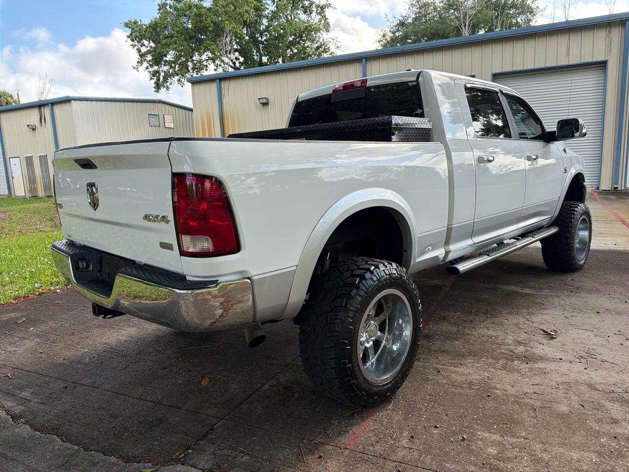 RAM 2500 4WD Mega Cab 160.5" Laramie 2012
