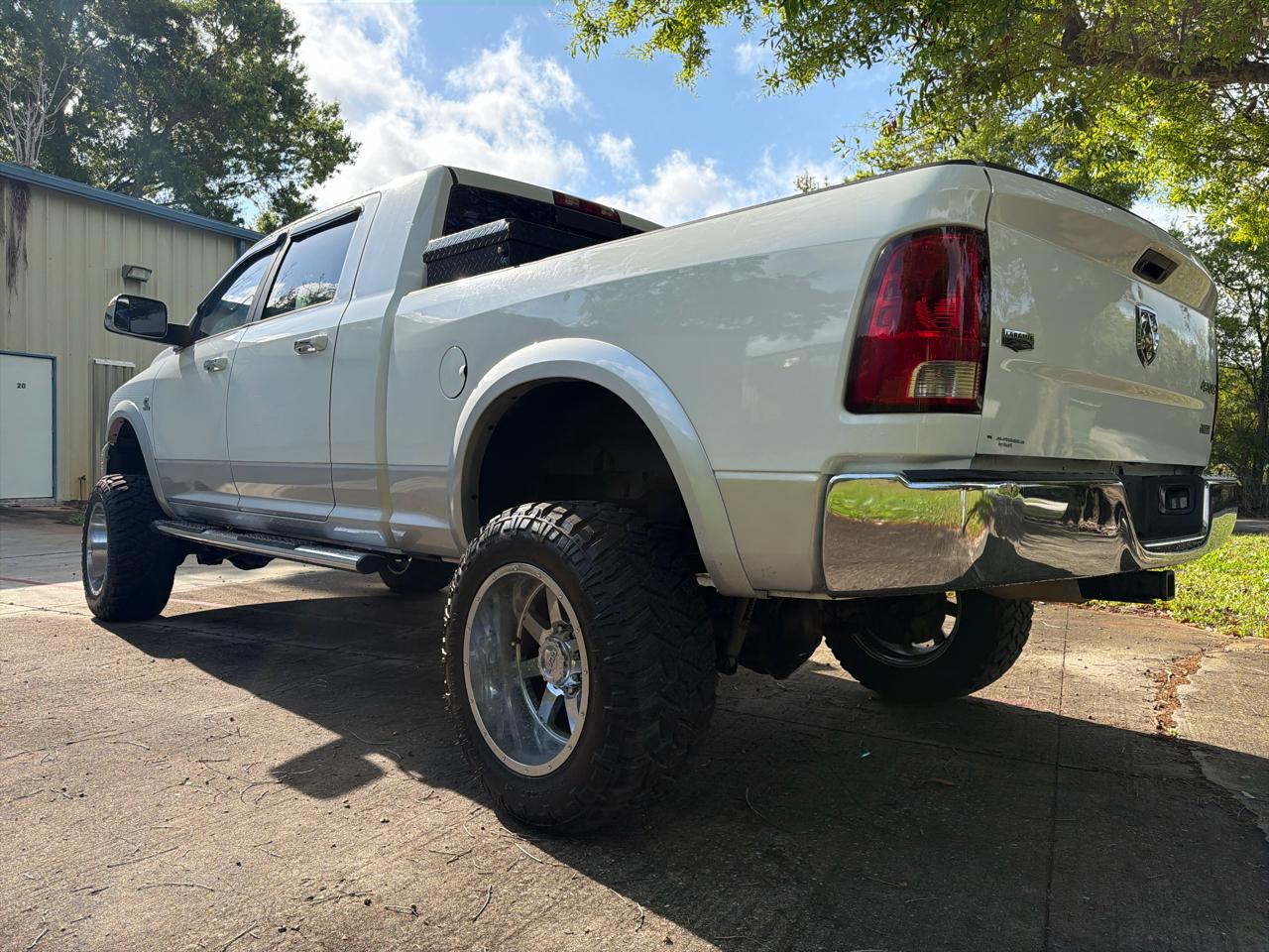 RAM 2500 4WD Mega Cab 160.5" Laramie 2012