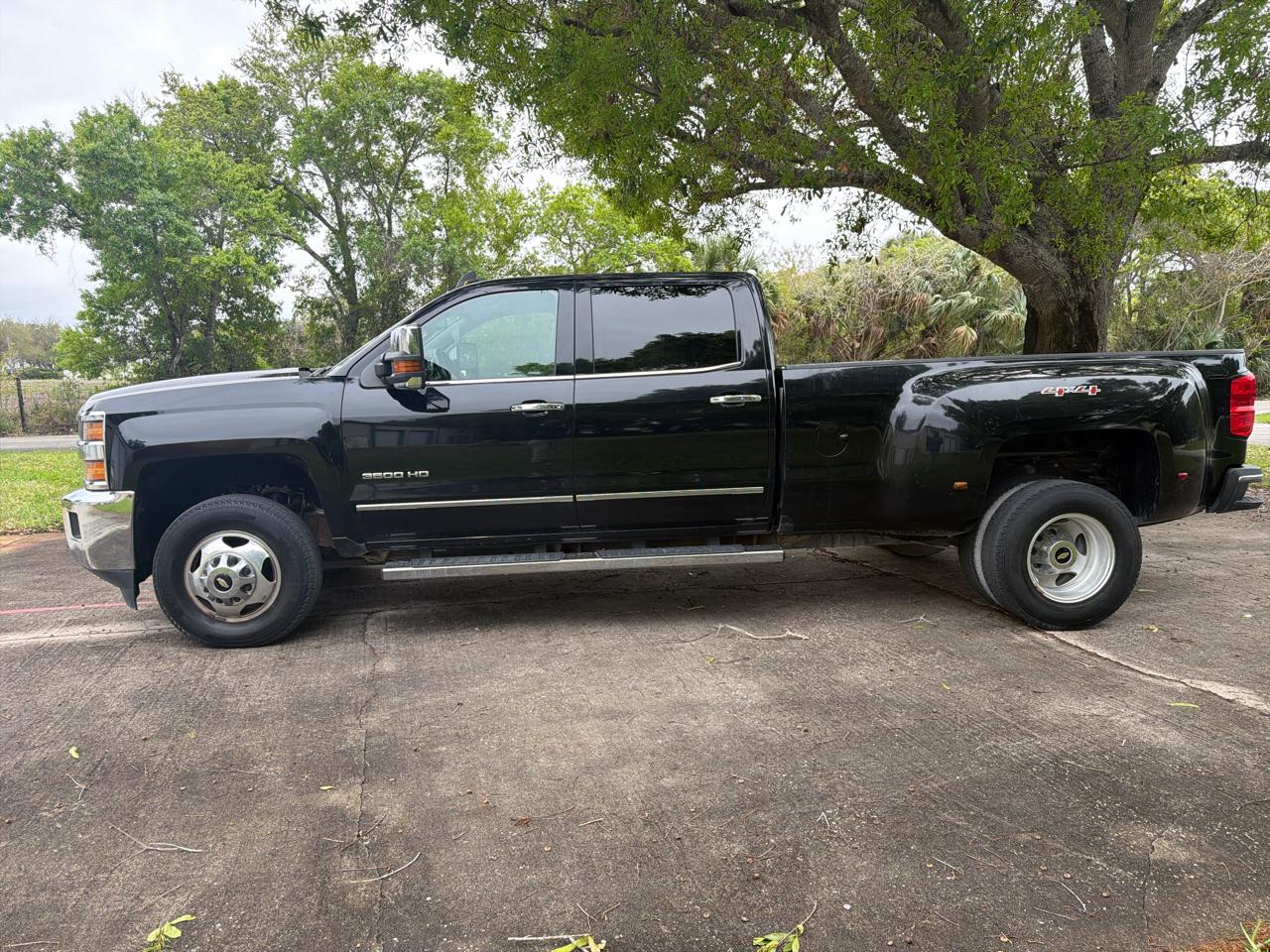 Chevrolet Silverado 3500HD 4WD Crew Cab 167.7" LTZ 2017