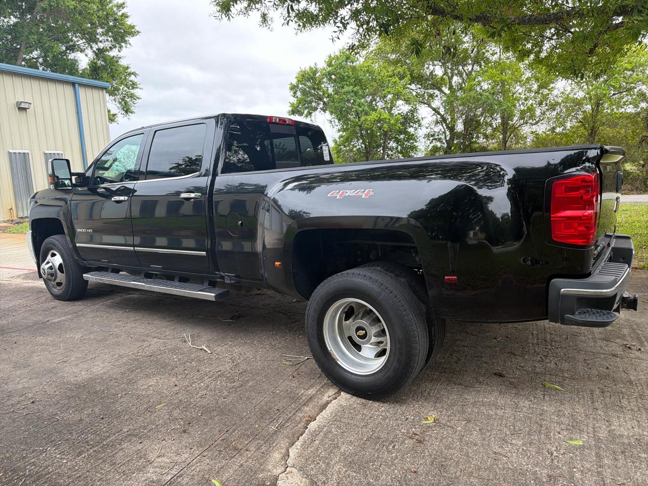 Chevrolet Silverado 3500HD 4WD Crew Cab 167.7" LTZ 2017
