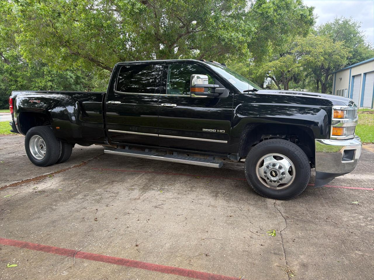 Chevrolet Silverado 3500HD 4WD Crew Cab 167.7" LTZ 2017