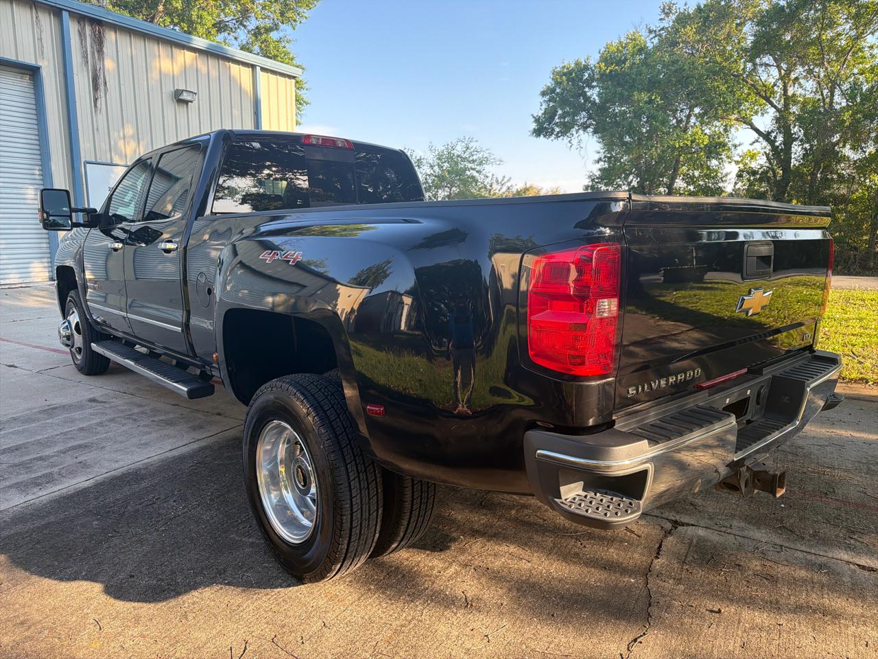 Chevrolet Silverado 3500HD 4WD Crew Cab 167.7" LTZ 2017